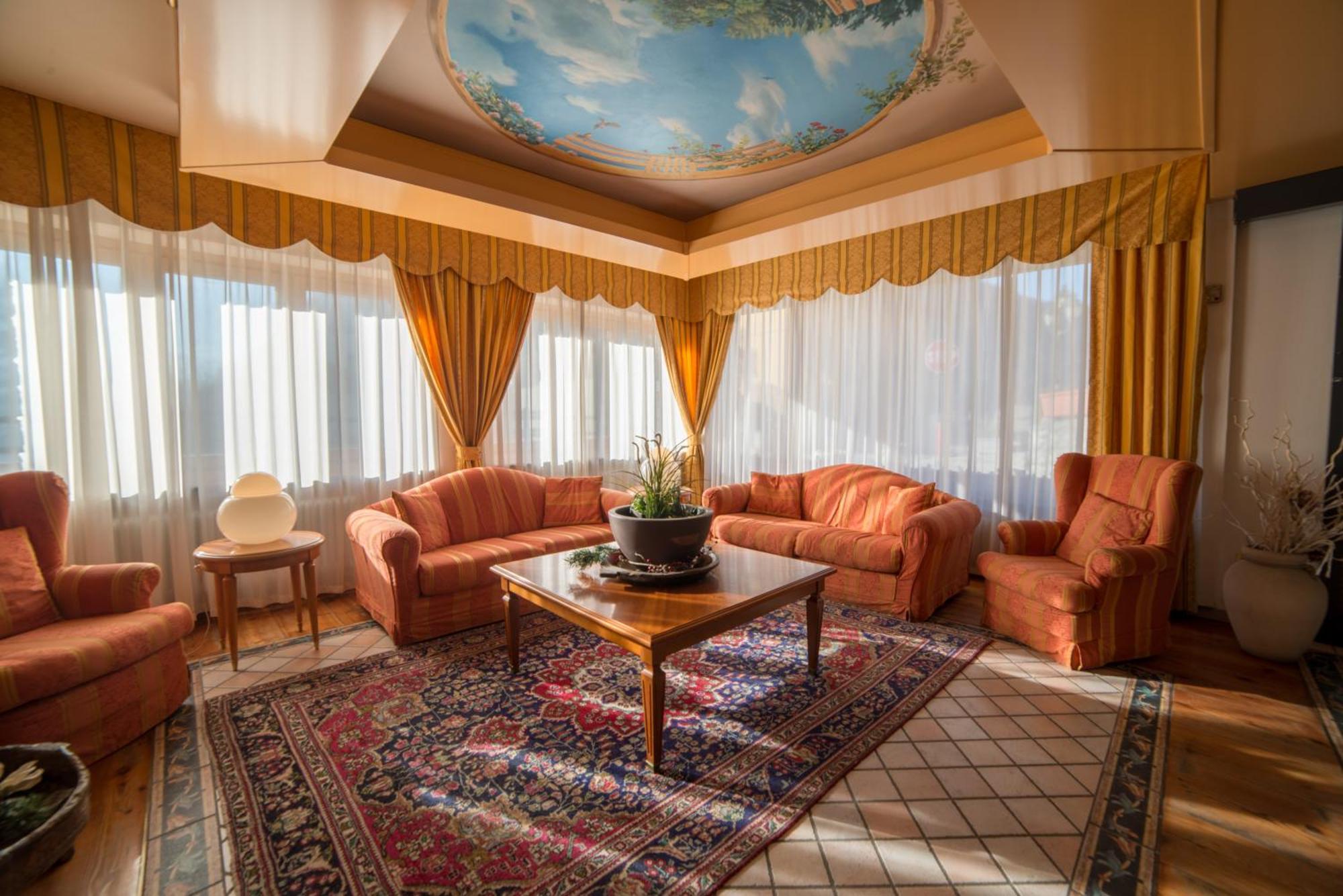 Hotel Hg Italia